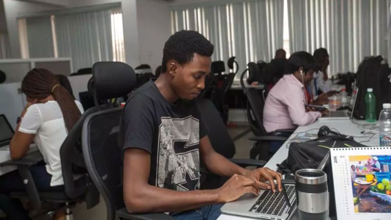 The struggle of lower class Nigerians who wants into Breaking into tech
  