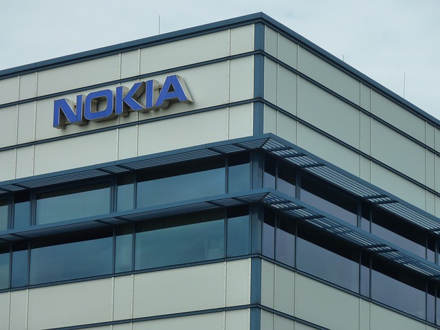 Nokia intends to offer telecom companies a cloud-based software subscription service.
  