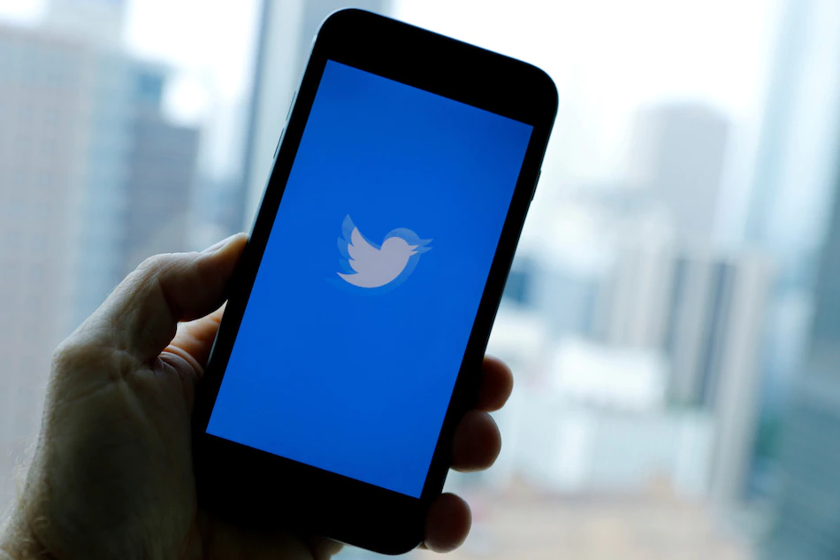 Twitter is back online after a software glitch knocked out service