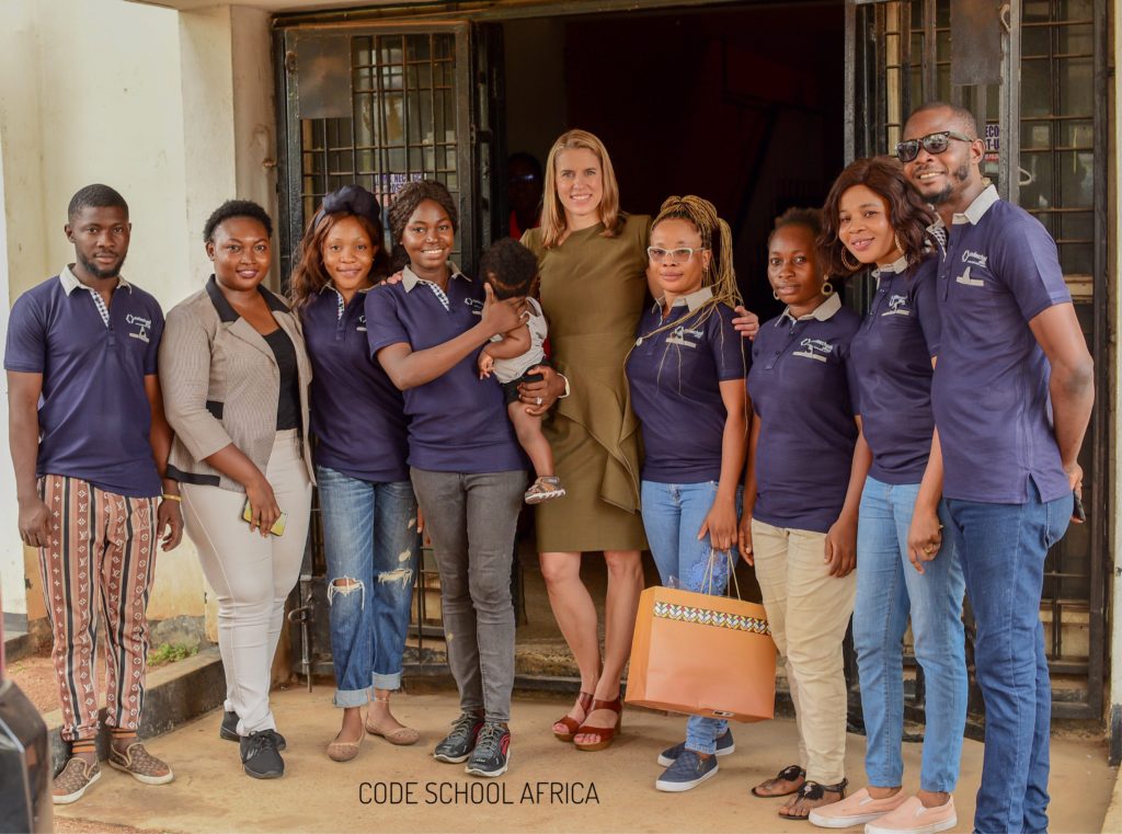 Foltz, AWE alumna Damilola Oluwatunmise and a cross-section of instructors at the launch of Code school hub in Ibadan, Oyo state.