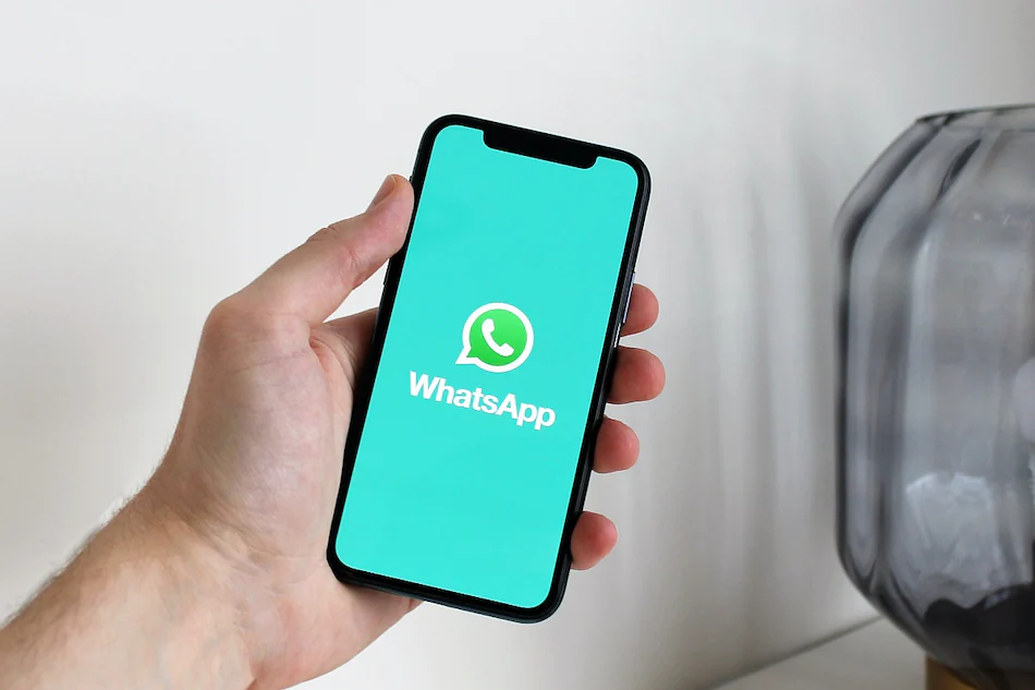 Report: WhatsApp to Launch Voice Status Updates
  