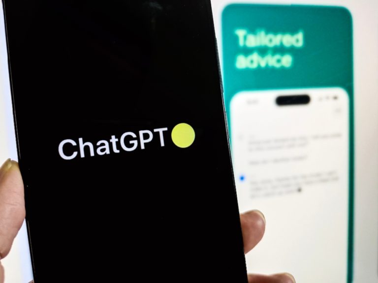 ChatGPT App can now Surf the Web
  