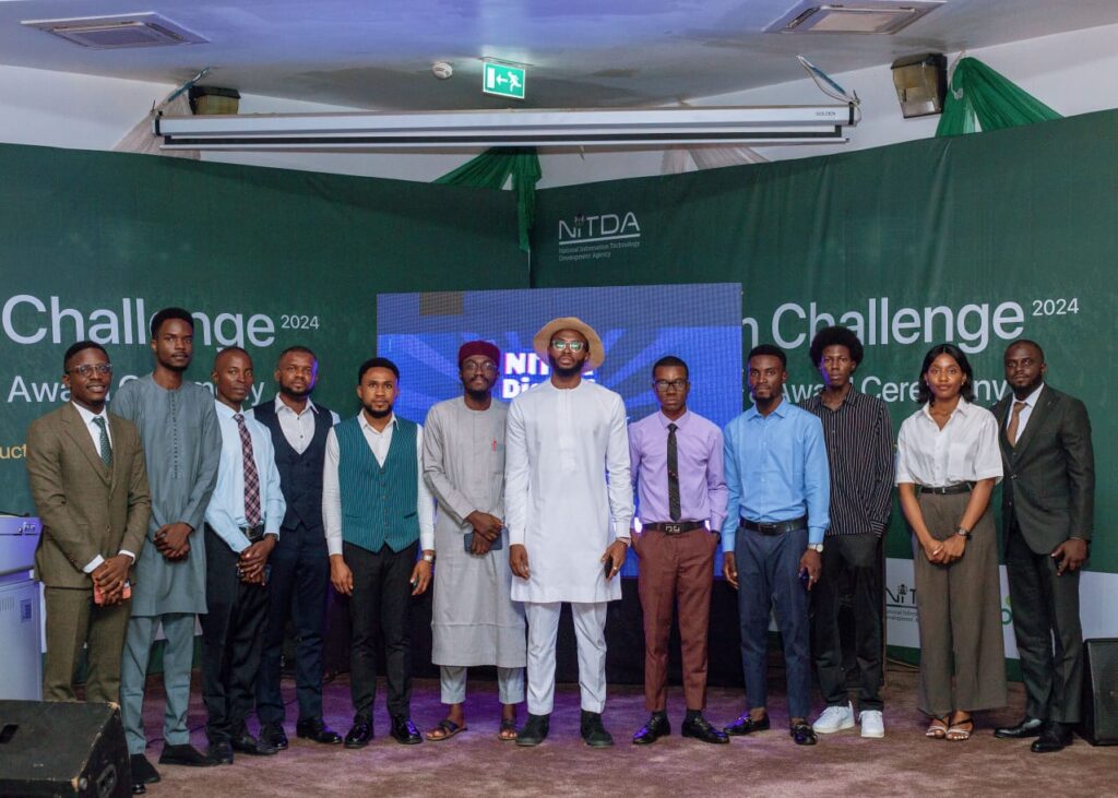 Group photograph of the Innovation Challenge contestants who made it to the finals