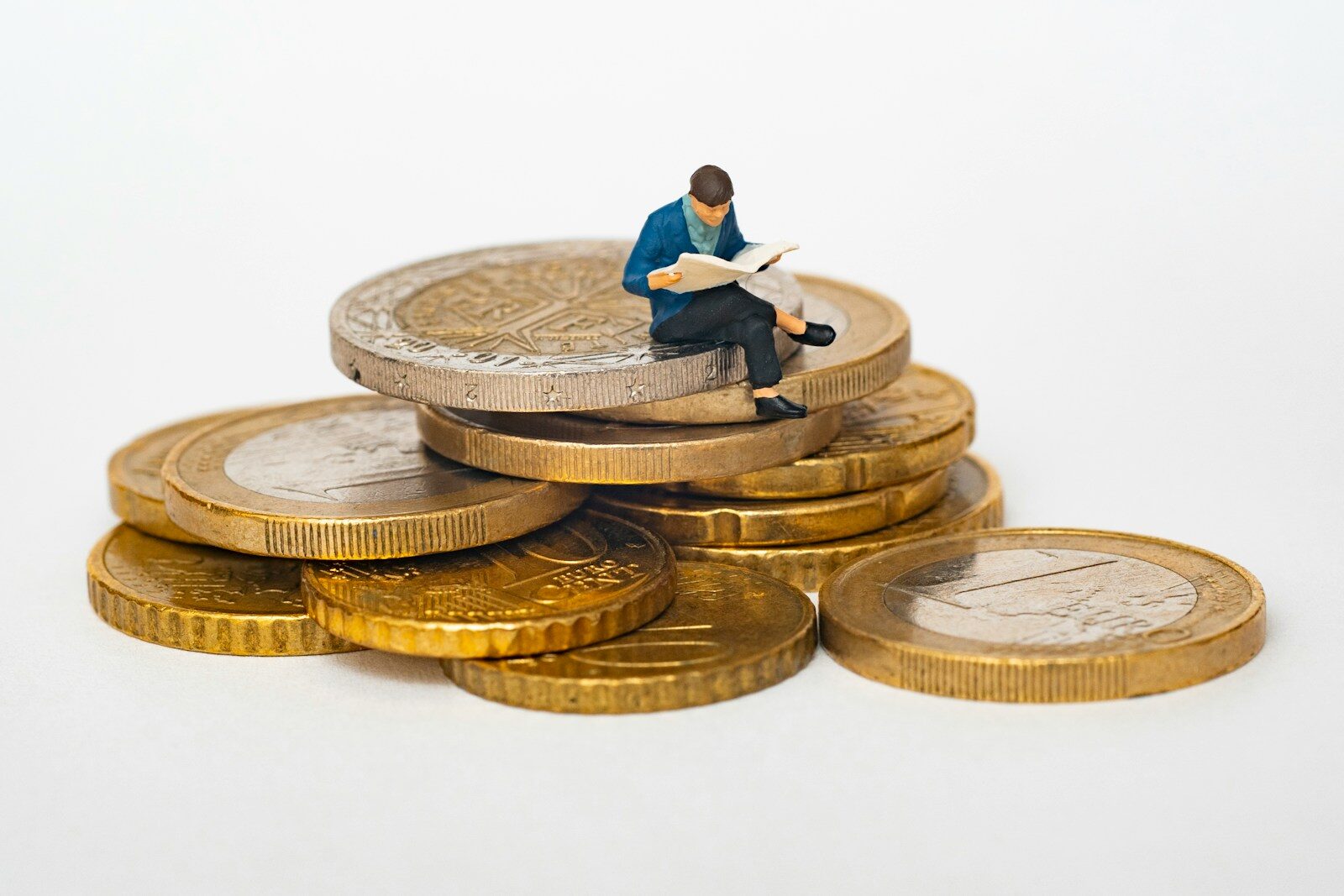 When the Economy Wobbles, Here's How to Stay Standing 1 economy